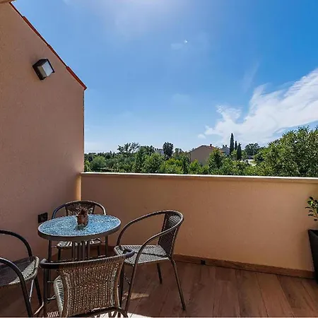 度假居 Stunning In Segotici