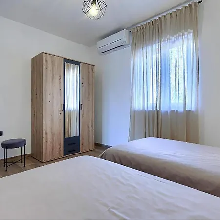 בית נופש Beautiful In Segotici