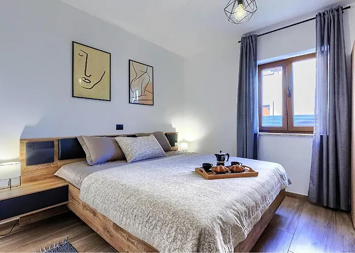 Stunning In Segotici